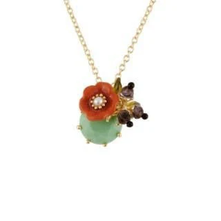 Eclatante Discrétion Japanese Quince With Green Stone Necklace | AEED3021