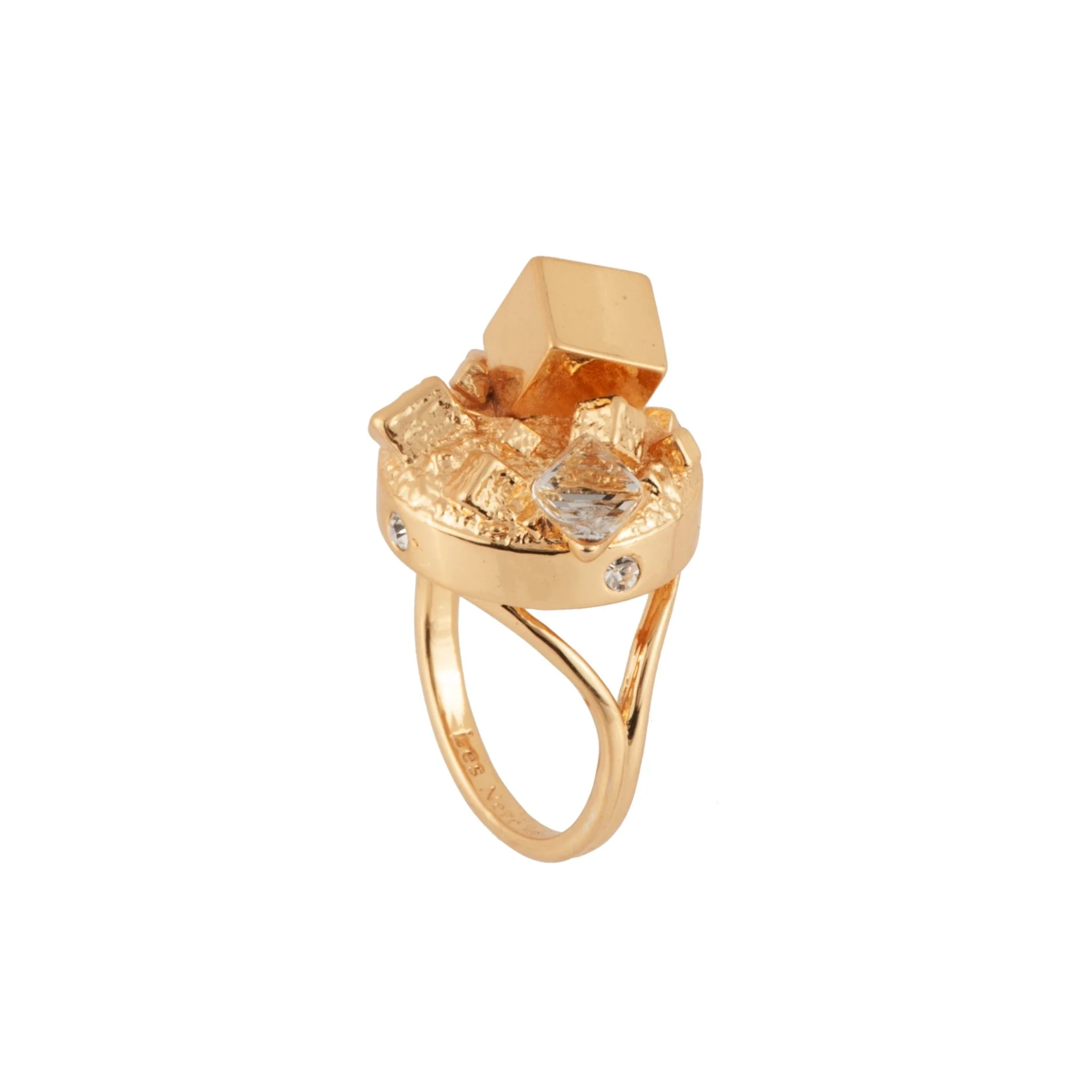 Roches Singulieres Large Cube On Signet Rings | AERO605/11