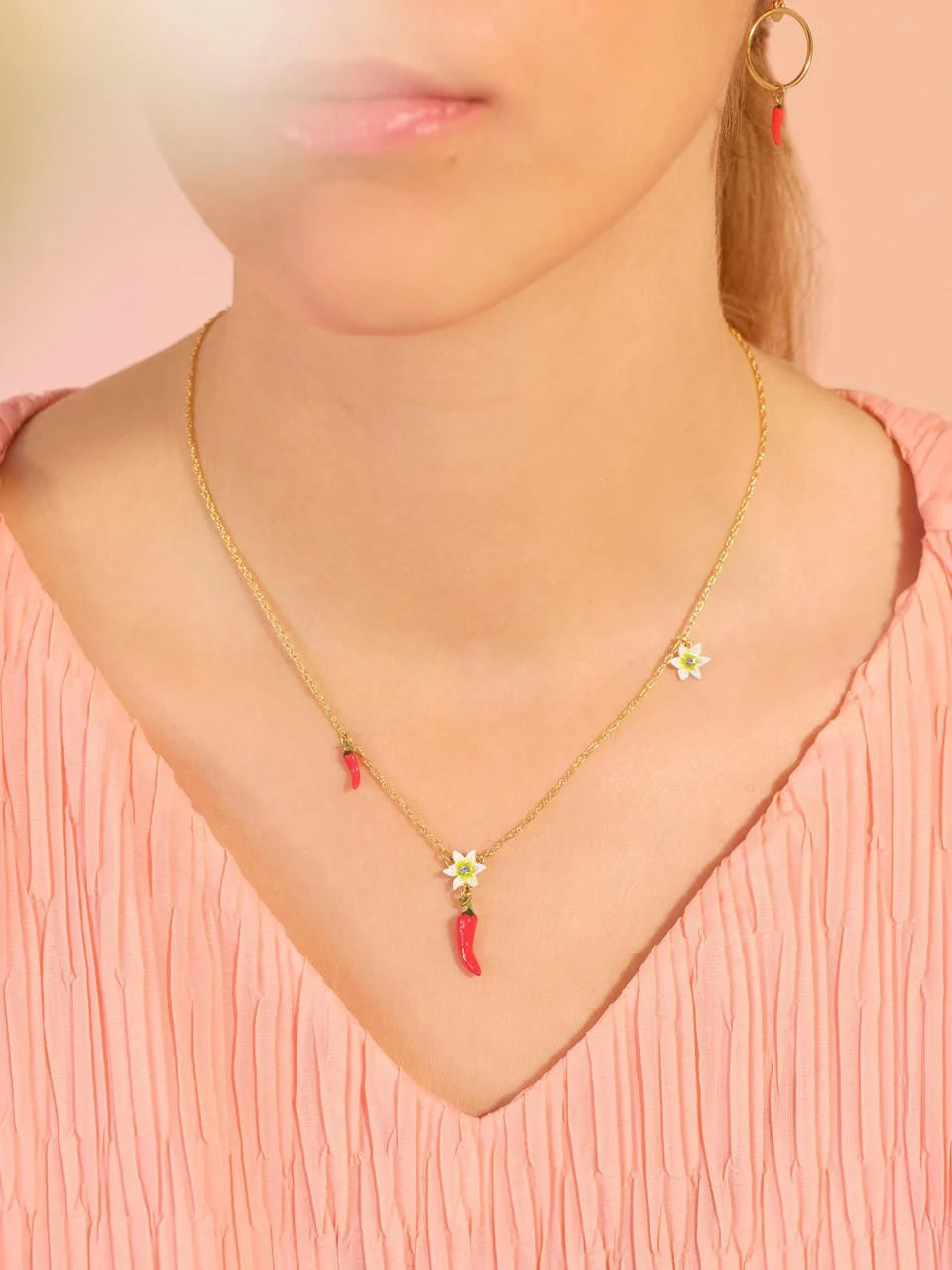 Red Chillies And Flowers Pendant Necklace | APVE3061 - Image 2