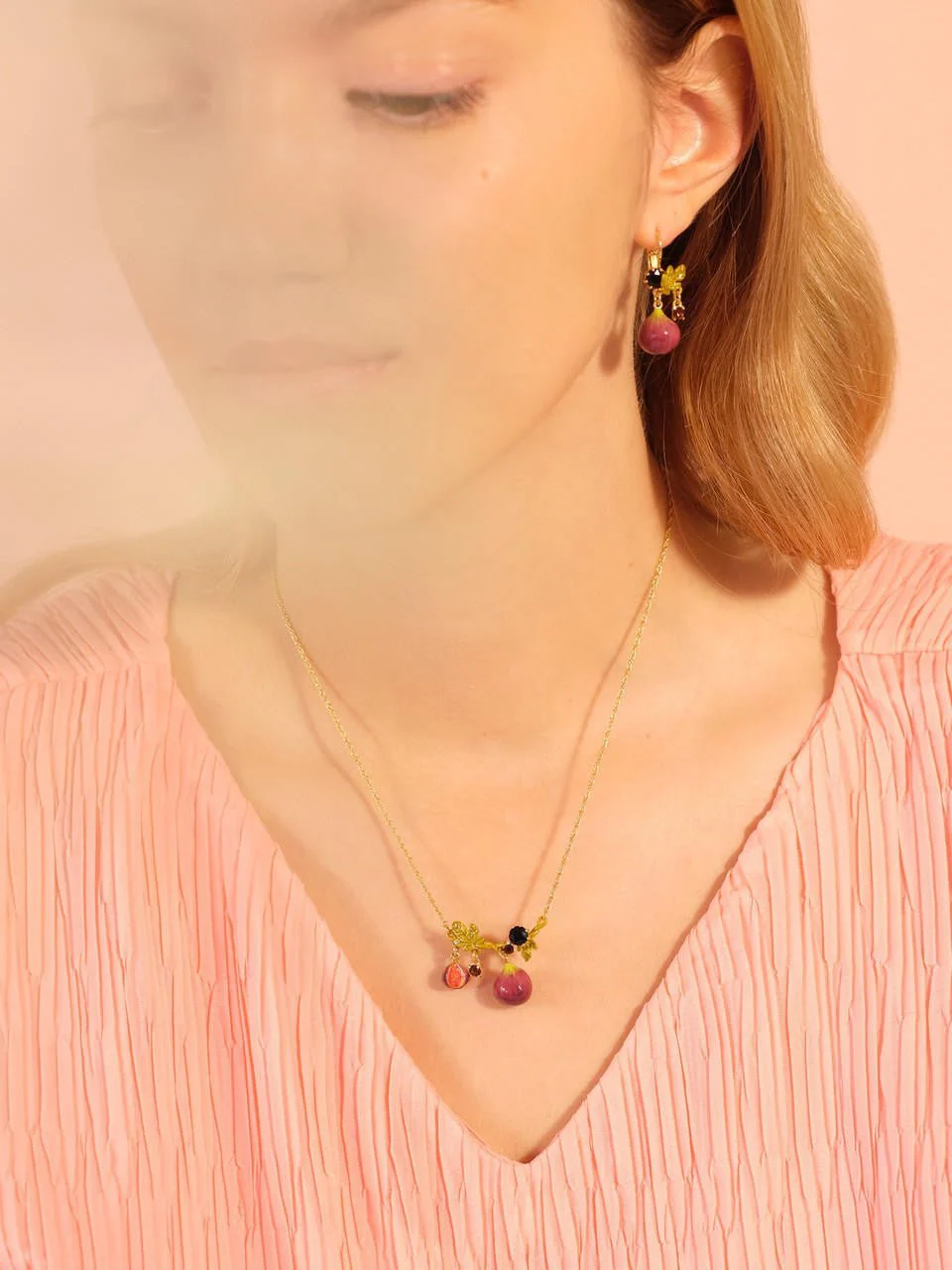 Figs And Foliage Pendant Necklace | APVE3081 - Image 2