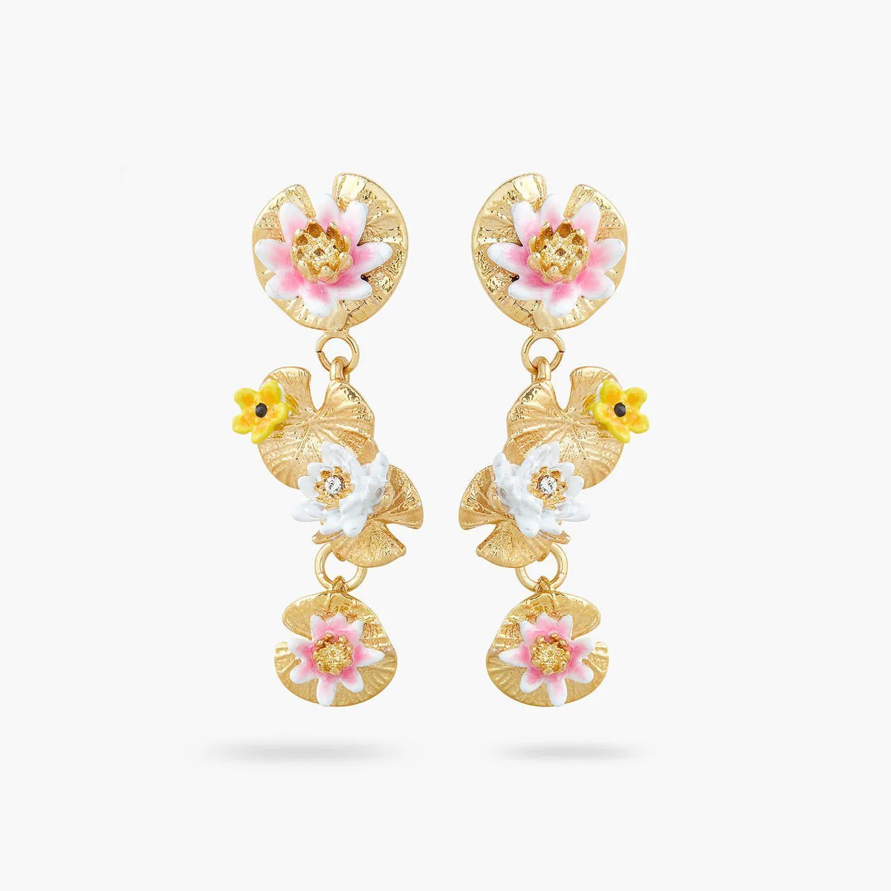 White Water Lily And Lapis Lazuli Earrings | AQJF1071