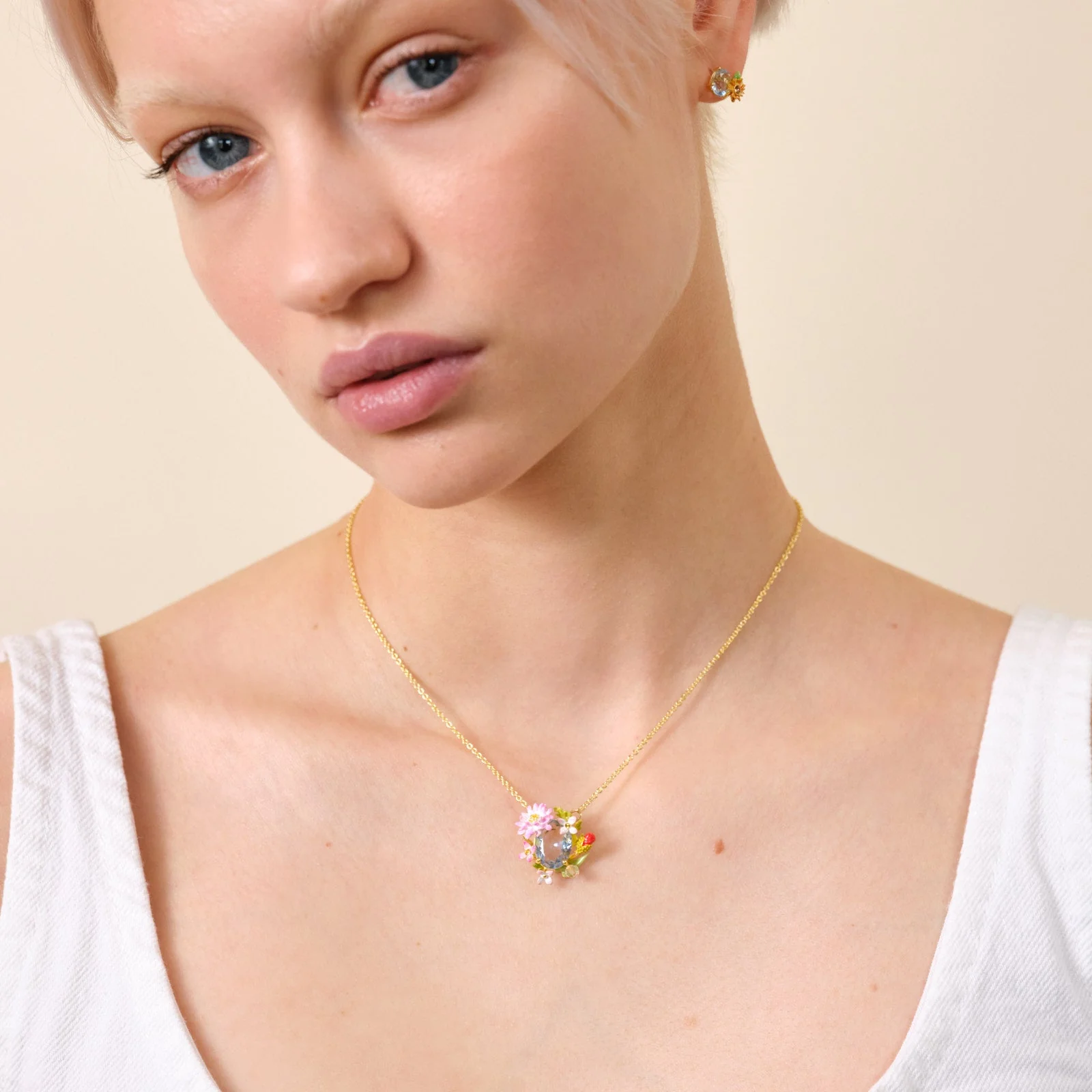 Poppy, Daisy And Blue Cut Crystal Stone Pendant Necklace | ATPO3021 - Image 2