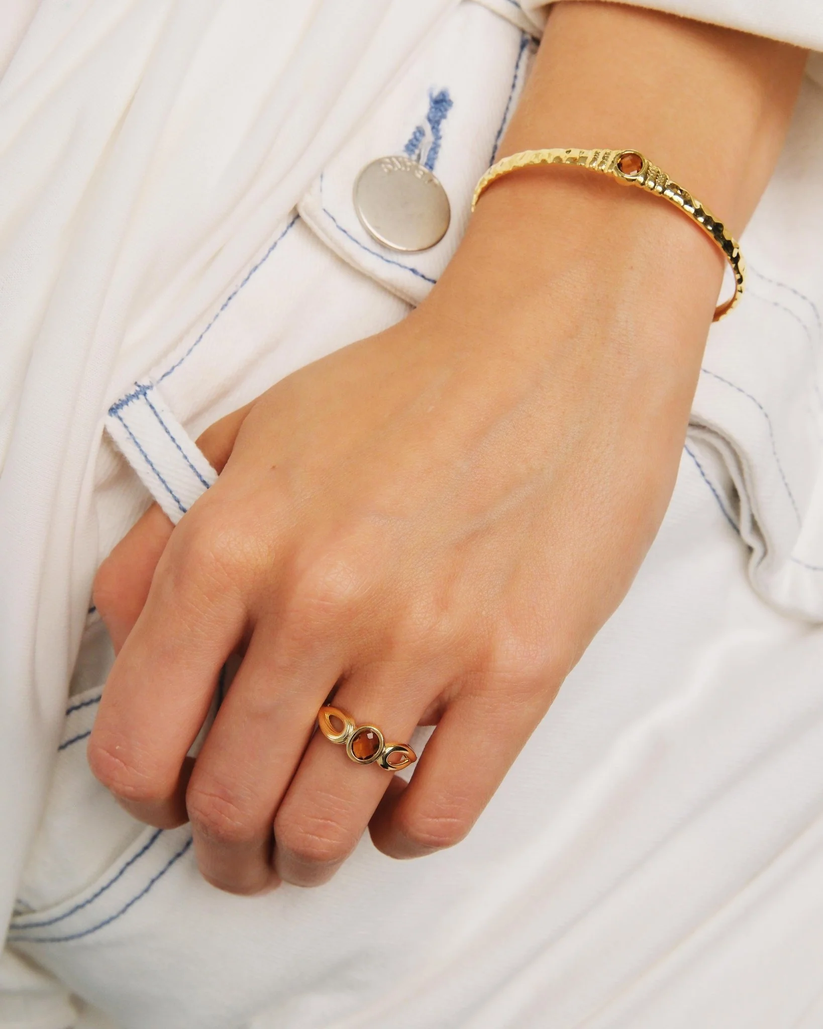 Thin Gold Ring, Striated Texture And Faceted Crystal | AUNB6011 - Image 3