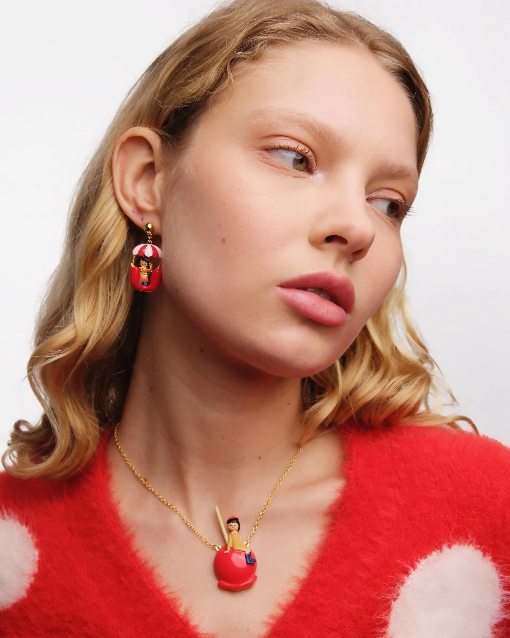 Little Girl And Dachshund On A Ferris Wheel Earrings | AUTO1081 - Image 4