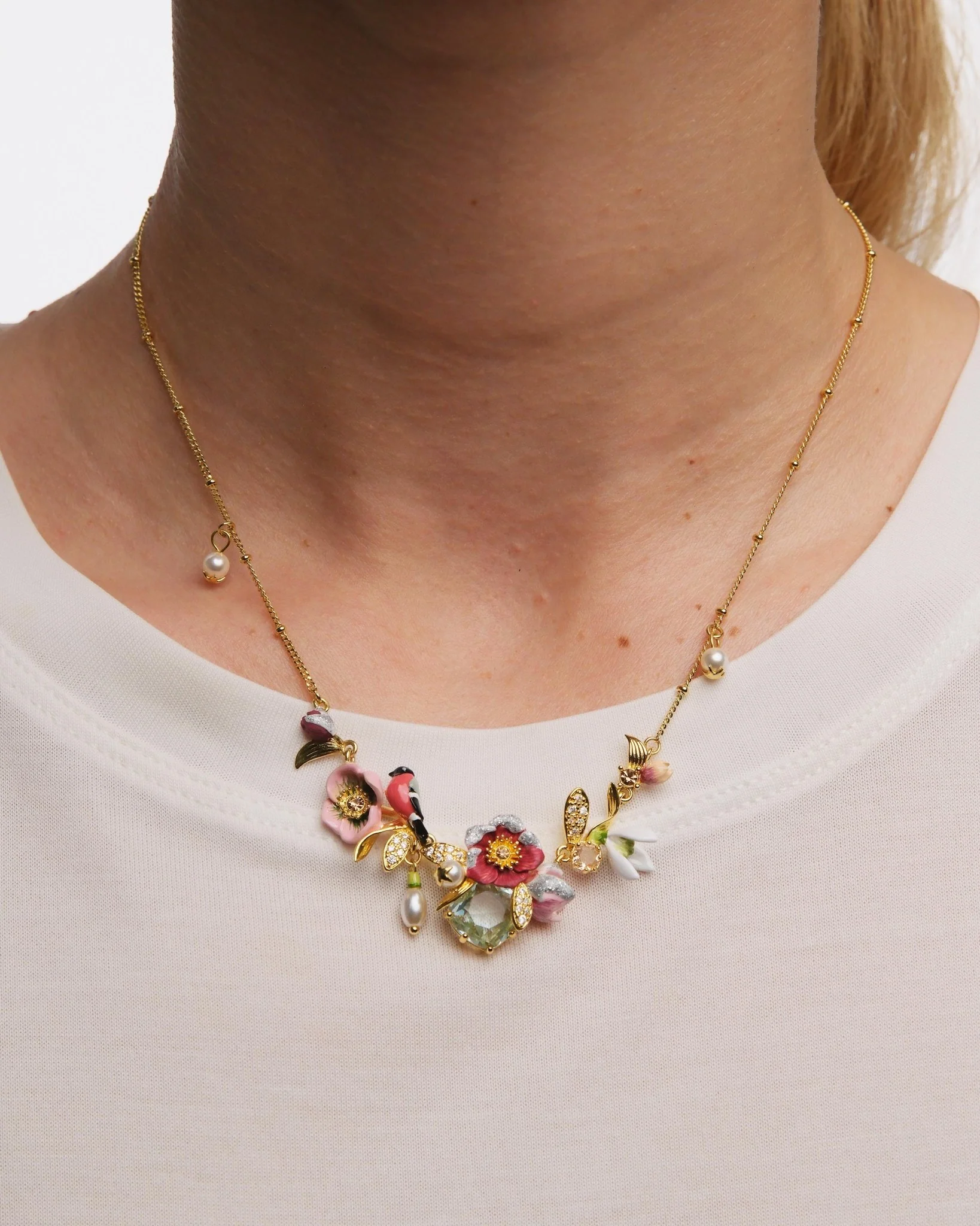 Hellebore Flower & Bullfinch Statement Necklace | AUVH3011 - Image 4