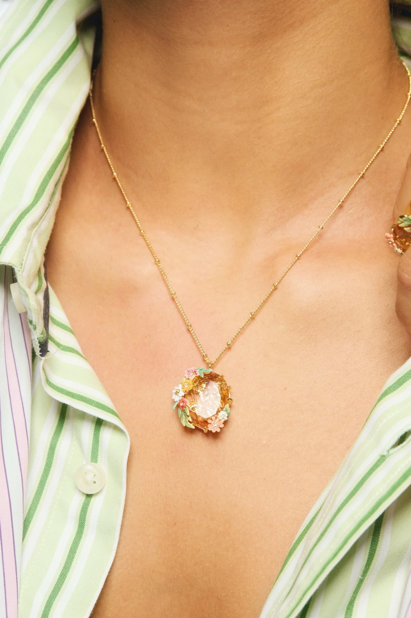 Oval Pink Faceted Stone Pendant Necklace With Zinnias And Daisies | AVJC3041 - Image 4