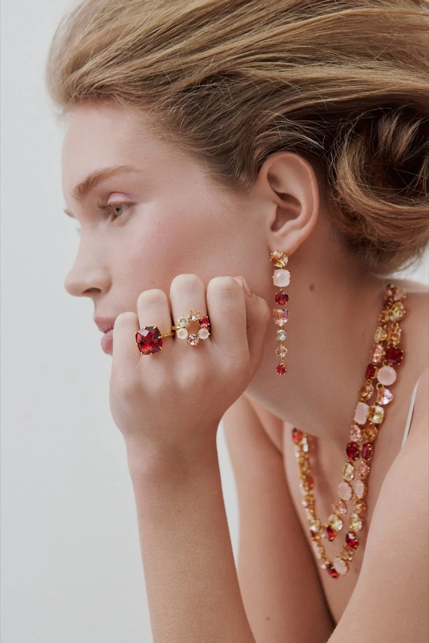 Gradient Pink Diamantine 6 Stones Ring | AWLD6191 - Image 3
