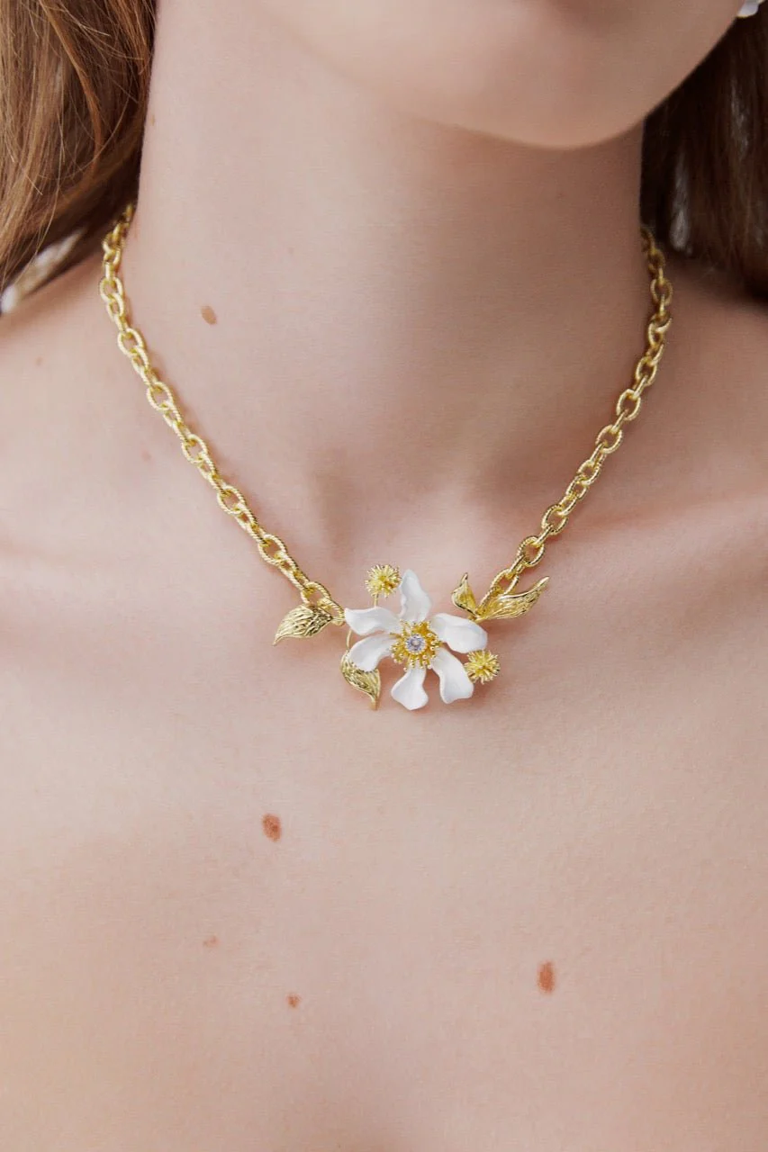 Large White Clematis Flower Necklace | AWNF3011 - Image 6