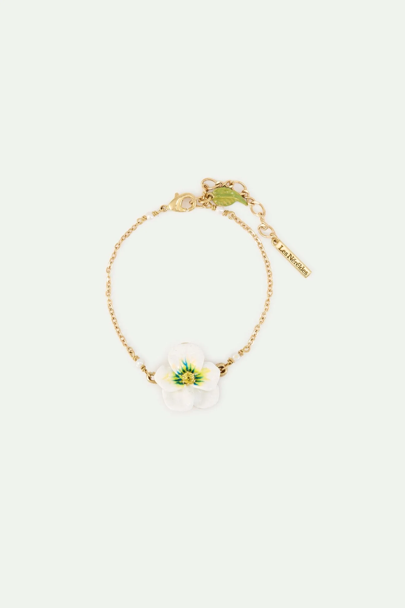 White Pansy And Cut Crystal Cocktail Ring | AXMP6031 - Image 4